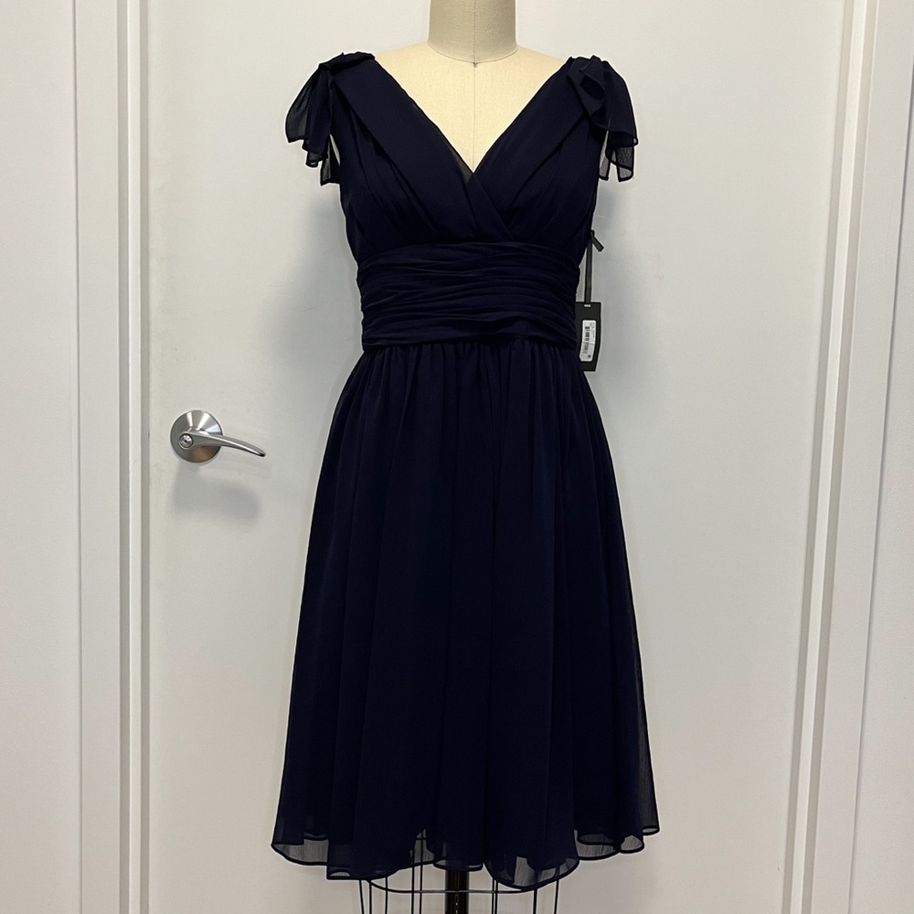 NWT Vera Wang Navy V Neck Formal Dress Size 2